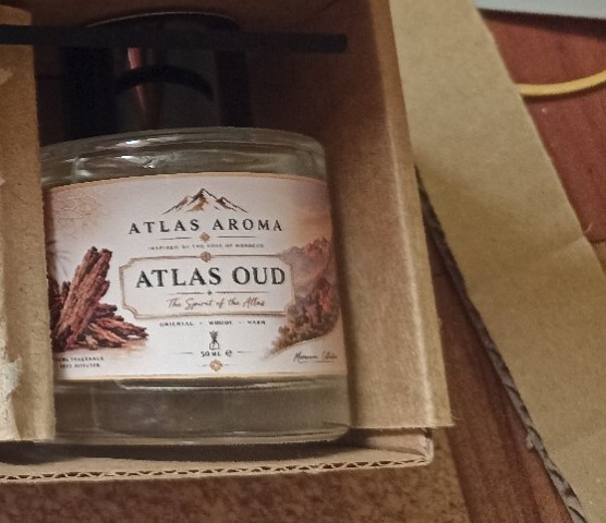 Flacon Atlas Aroma Atlas Oud avec étiquette originale