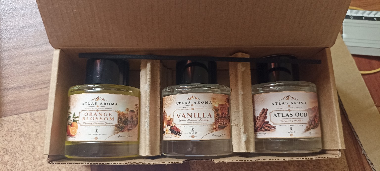 Pack Atlas Aroma avec trois flacons et leurs étiquettes originales
